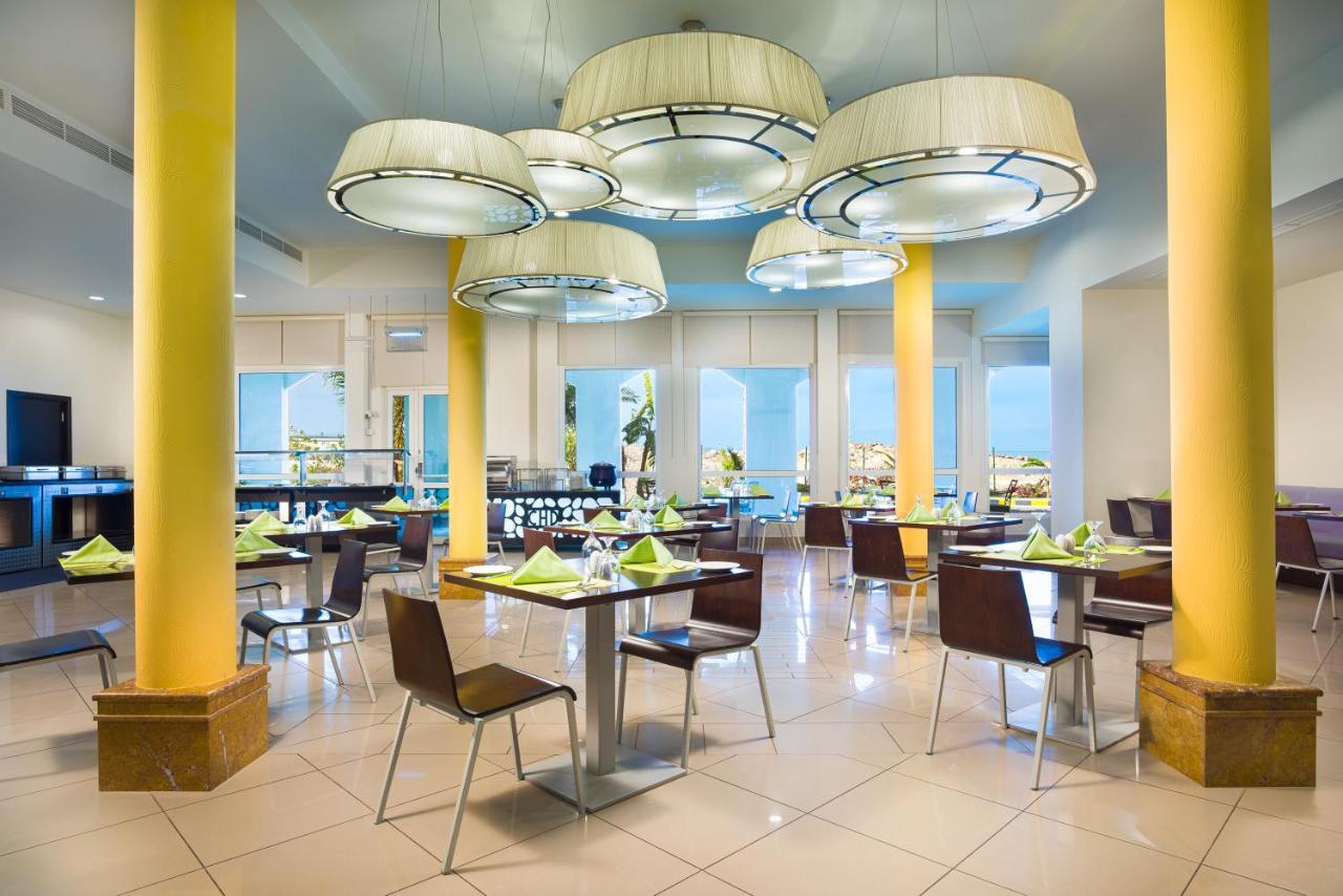 City Hotel Дукм Екстериор снимка