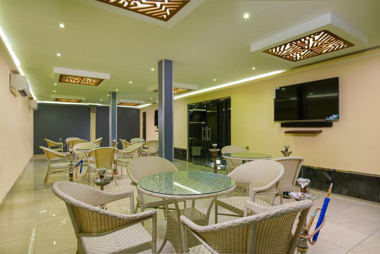 City Hotel Дукм Екстериор снимка